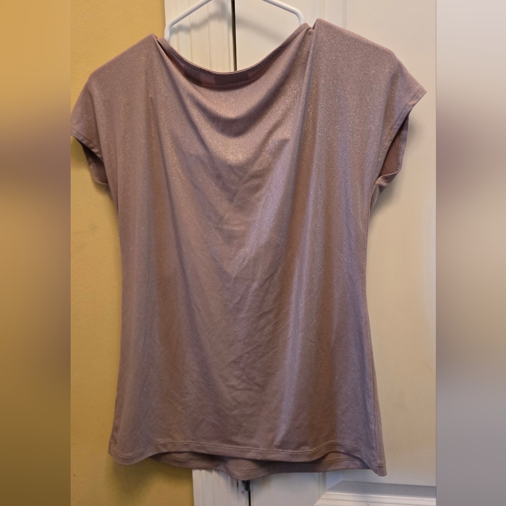 New York & Company Womens Beautiful Metallic Ruched Blouse Short Sleeve Top Y2k - Picture 4 of 4